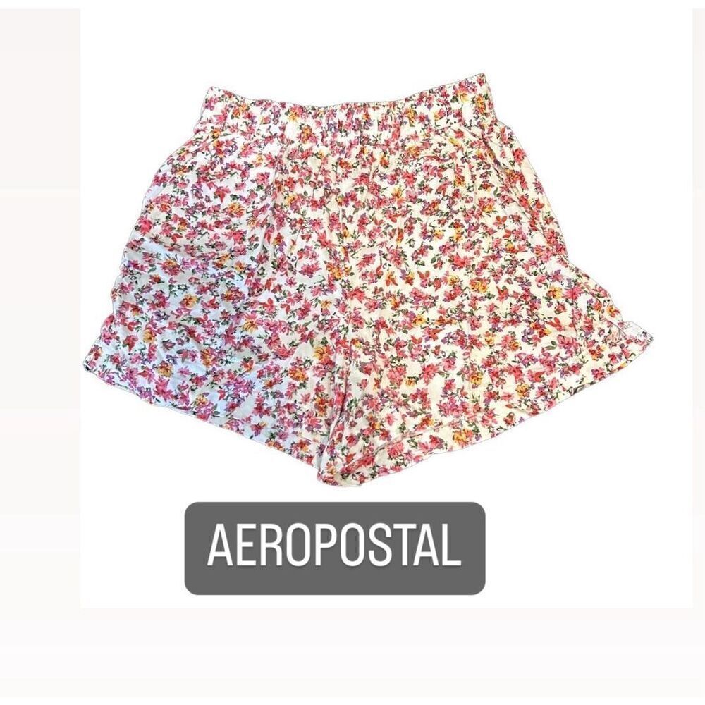 Aeropostal floral print shorts with pockets size S women’s new